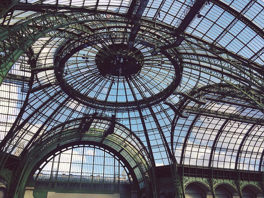 ParisJeTaime's tweet image. #DidYouKnow The @GrandPalaisRmn has the largest glass roof in Europe, with 13,500 m2 floor area in the Nave 😯
