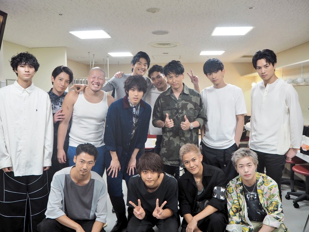 00_yuki_Y's tweet photo. 『HiGH&amp;LOW THE MOVIE 2 END OF SKY』絶賛公開中

山王連合会×鬼邪高校

「あれ？コブラちゃんは？」

@HiGH_LOW_PR 
#HiGH_LOW #HIGH_LOWTHEMOVIE2 
#山王連合会 #鬼邪高校 https://t.co/keMToy4UDM