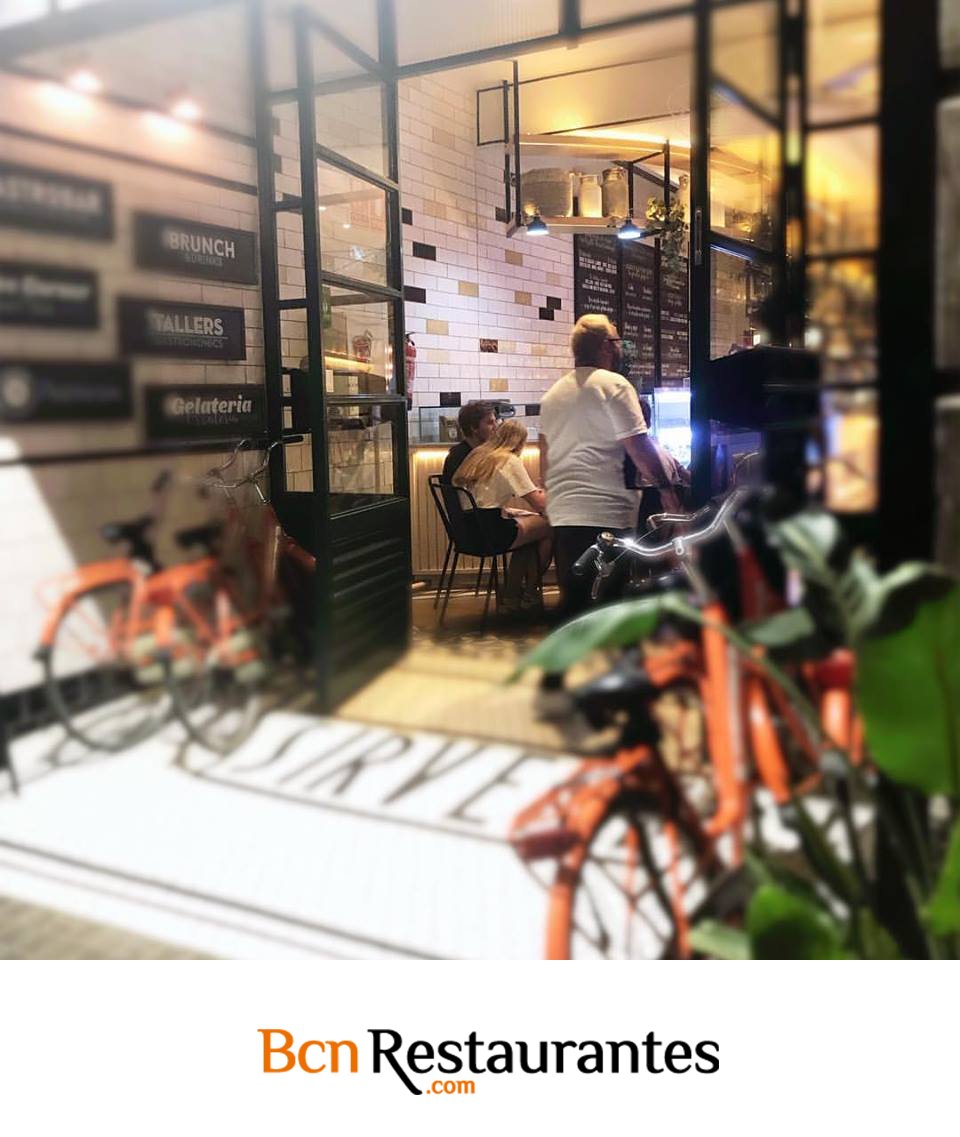 BcnRestaurantes's tweet photo. Sirvent abrió el año pasado un espacio multigastronómico. !Su decoración nos cautiva desde el primer momento! https://t.co/Aw05UwyK1n https://t.co/a2yhyuZF4T