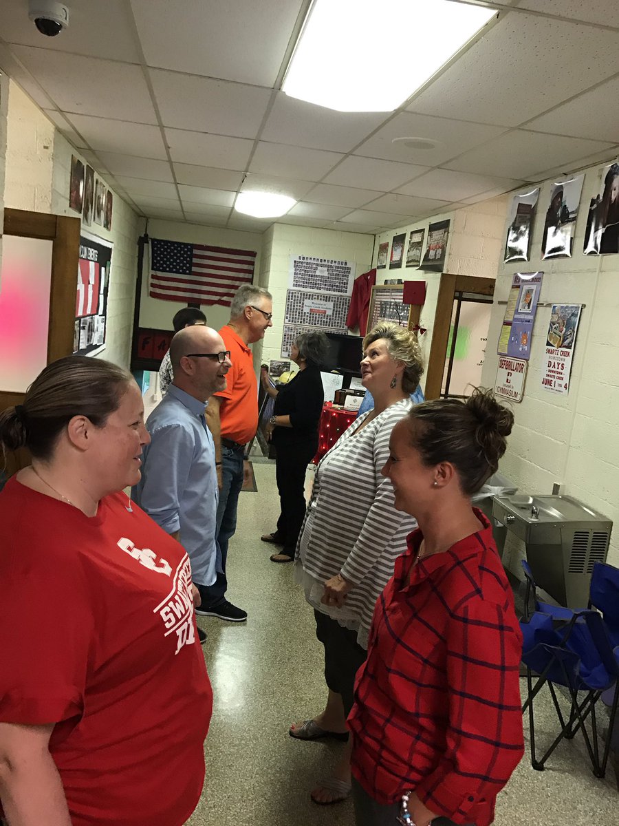 SCADragons's tweet photo. Academy Team Building Empowers Conversation! @swartz_creek https://t.co/krCrPb2q3O