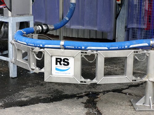 KiowaLtd's tweet image. The #SGALoadingArm used to prevent accidents and work place injuries in loading bays #loadingarm #tankers #hosesassemblies #romanseliger