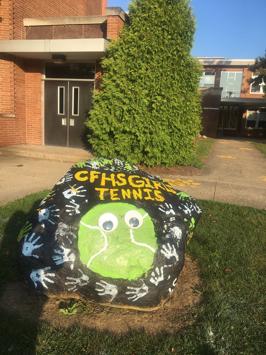 CF_GoldenNugget's tweet photo. Thank you to the @CFBlackTigers girls tennis team 🎾 for creating an epic display of school spirit on the @CF_GoldenNugget 

#BlackTigerPride https://t.co/Fqofpisifu