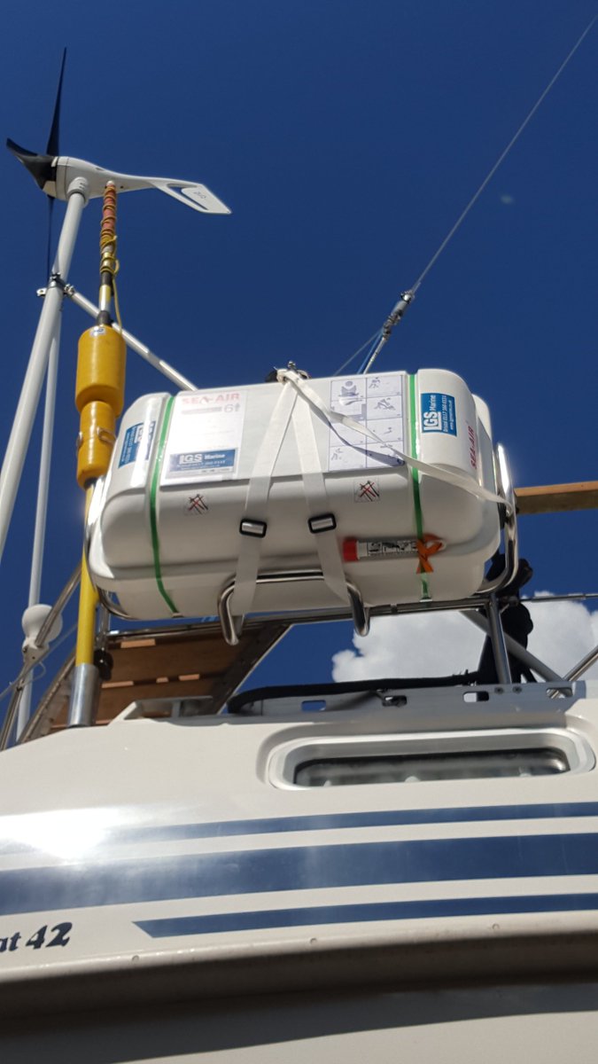 LIFEGEAR3's tweet photo. Liferaft, cradle and HRU fitted onto a Nauticat 42 today, ready for its trip back to Scotland. https://t.co/UKvlDv5Igm