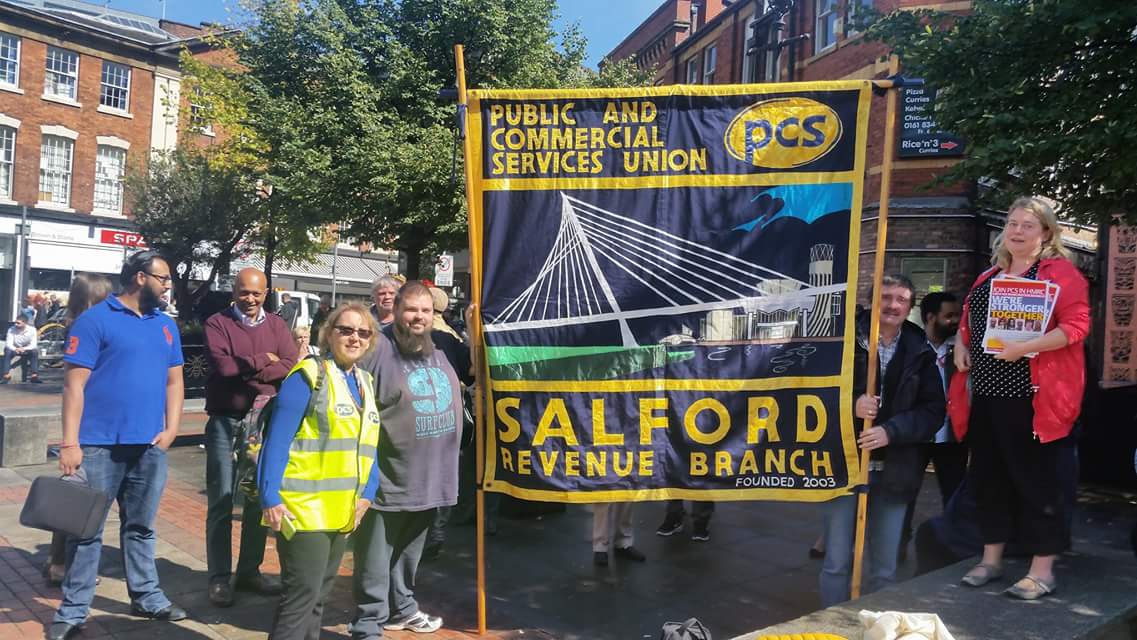 PCS_HMRCGtrManc's tweet photo. Thanks to everyone who came from our branch and @PCS_SalfordRev to the @pcs_union #PayUp protest. Good discussion about the campaign. https://t.co/582BI3iLh7