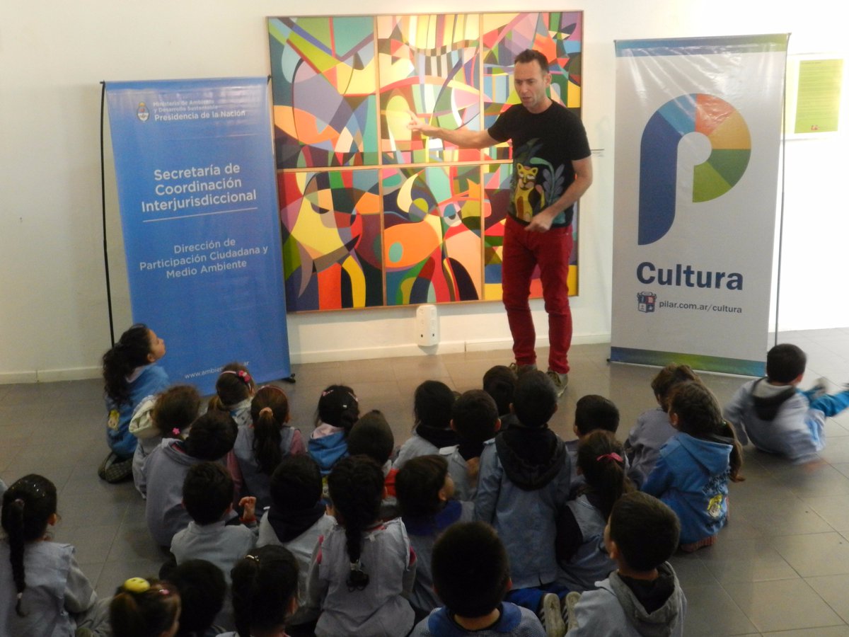Pilar_Cultura's tweet photo. #Ahora Gonzalo Álvarez realiza junto a chicos de nivel inicial talleres de arte y ecología en el marco de #ProyectoBio https://t.co/UHa7Uap1Fe