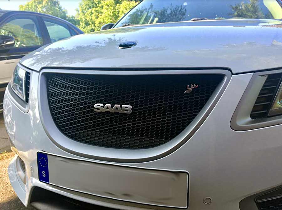 SaabPlanet's tweet photo. Custom made Hirsch-Styling grille for Saab 9-5 NG
https://t.co/itO4UpbHbO #Saab #HirschPerformance #Tuning https://t.co/Ik9vBqPRzu