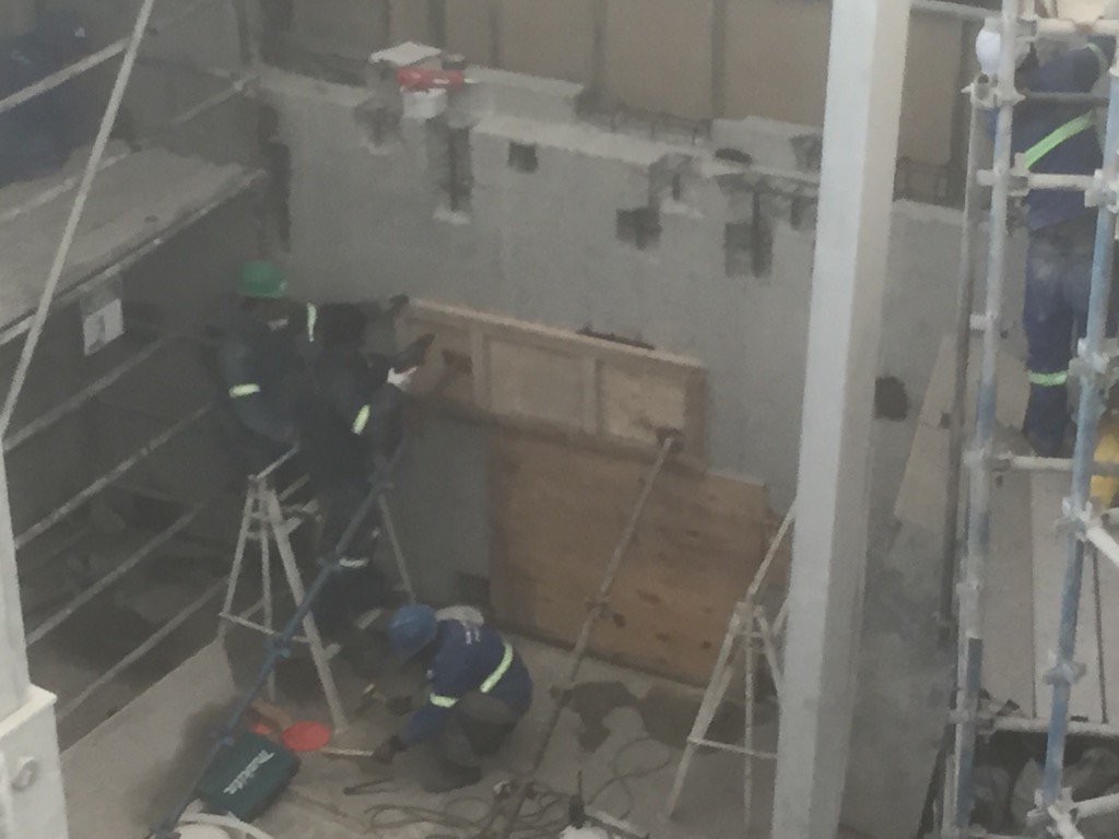 2OceansMiked's tweet photo. We are finally starting to close up the repairs in the kelp tank. @2OceansAquarium https://t.co/mcwXVxz3cf