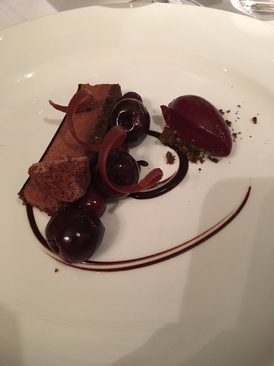 Louisa Van Lierop tweet media