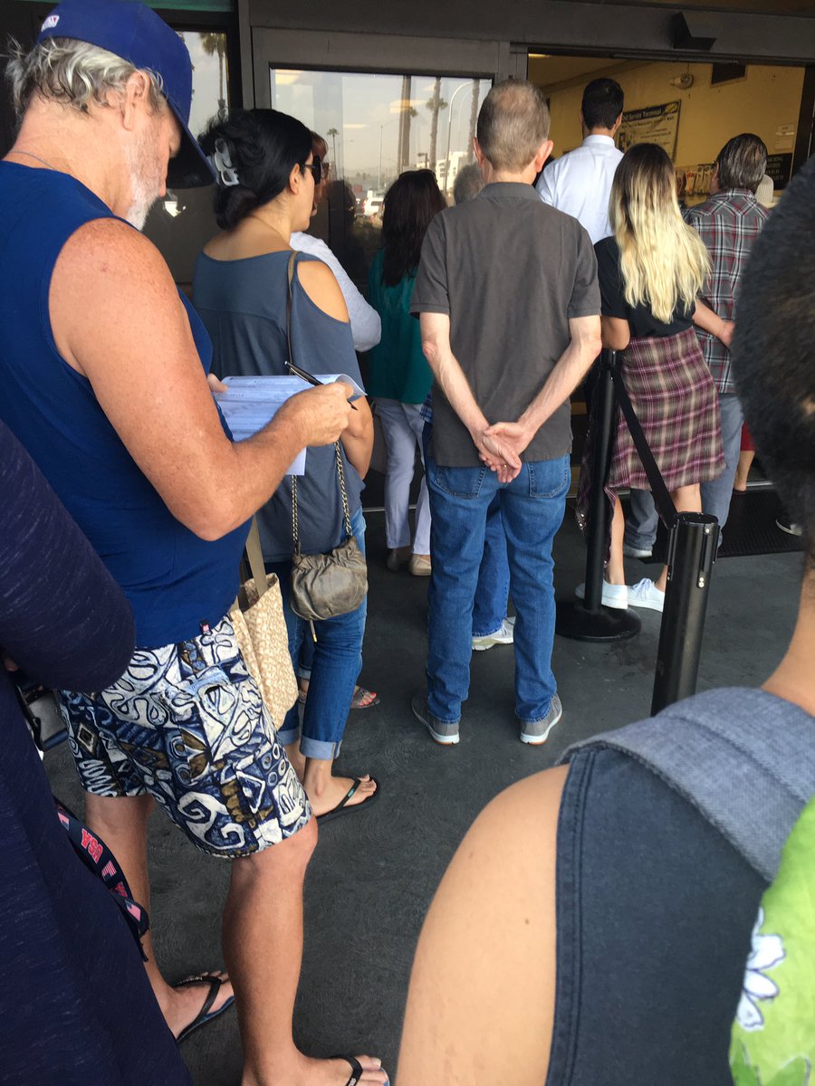BeckyWarrenCA's tweet image. DMV efficiency? Apppintment line out the door and no movement anytime soon. @CA_DMV Culver City. #DMVFail