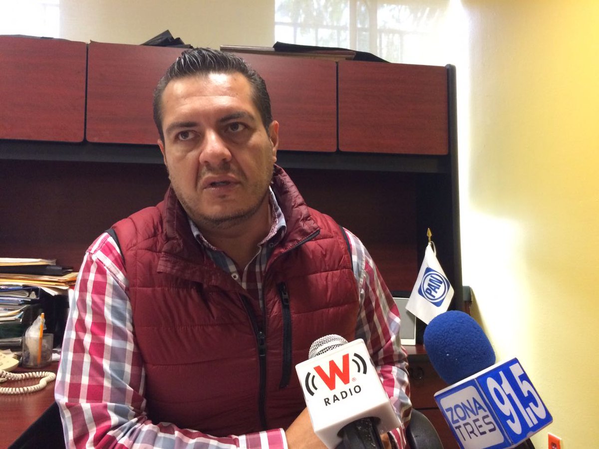 wradiogdl's tweet photo. Regidor panista pedirá recursos para construcción de desnivel en Periférico y Tabachines https://t.co/CbhFUyq8yb https://t.co/kPIJfN1U6o