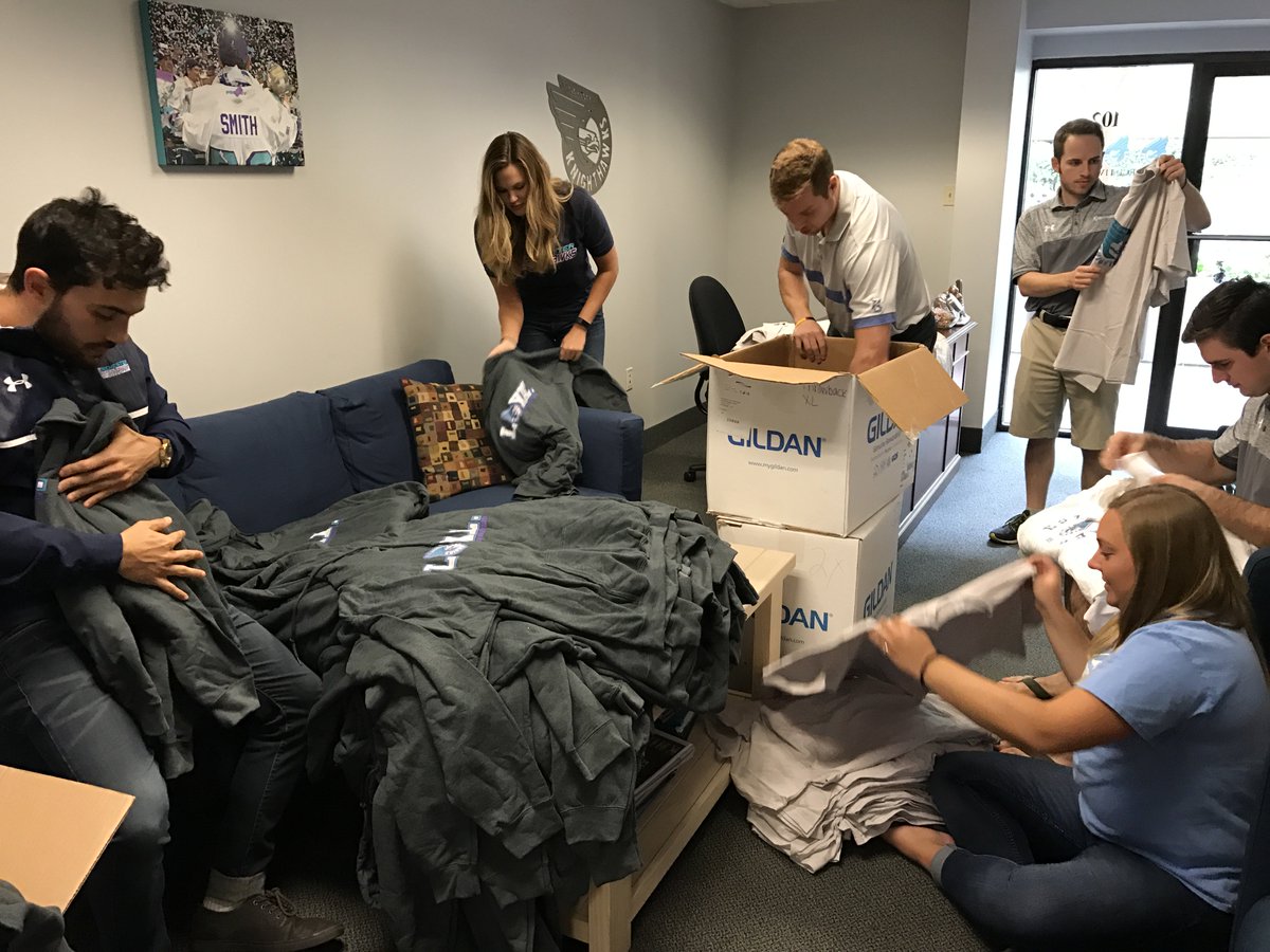 HFXThunderbirds's tweet photo. The Knighthawks are pledging support for flood relief efforts in Texas by sending care packages to the Houston community 

#HoustonStrong https://t.co/snftoKmeRU