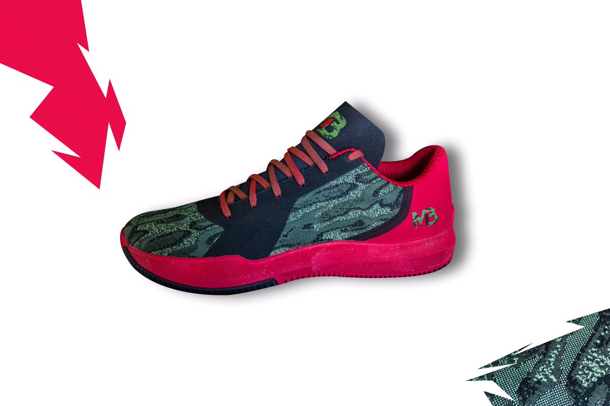 Melo Ball 1, youngest in the game. 

👉🏽 bigballerbrand.com 👈🏽