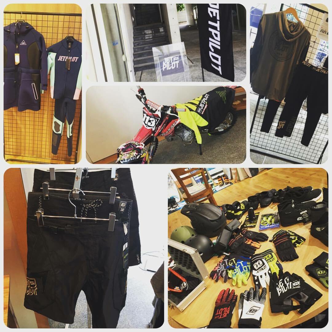 SUNTOWERMARINA3's tweet photo. #JETPILOT #展示会 #サンタワーマリーナ #おしゃれ #マリンスポーツ https://t.co/jcKuN47Tmg