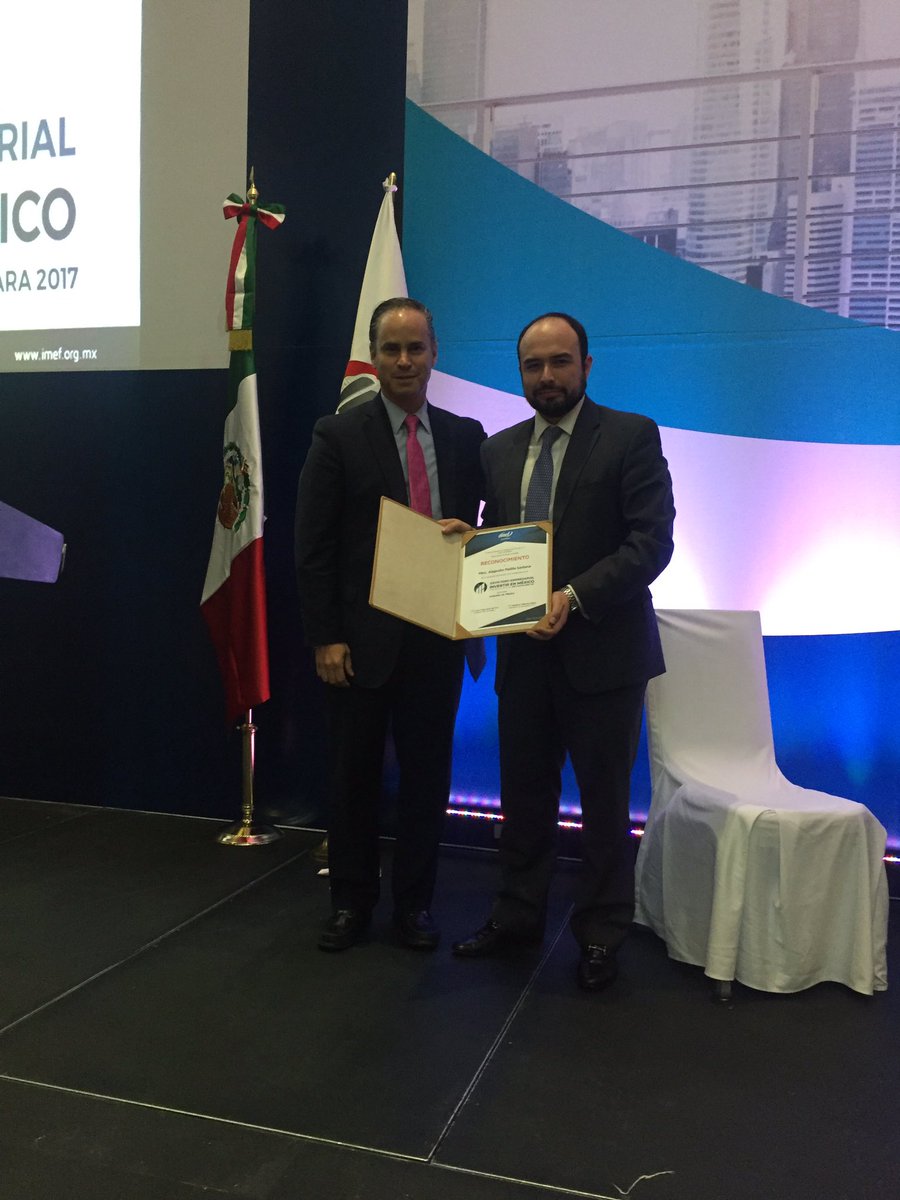 imef_gdl's tweet photo. Muchas gracias Alejandro Padilla por tu participación en nuestro Foro Empresarial! @Banorte_mx #InvertirEnMexico #Finanzas #ForoImefGdl https://t.co/kiOkLH0Xsc