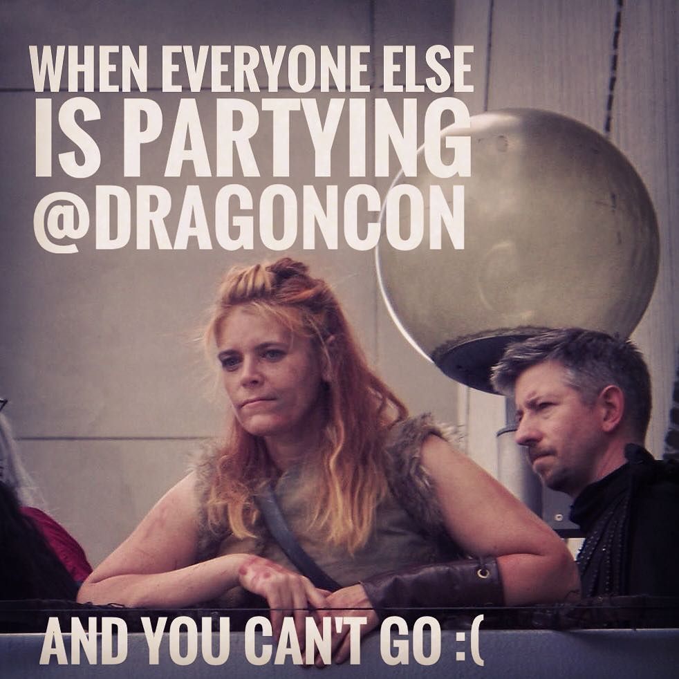 saraparker's tweet photo. When everyone is partying at @Dragoncon and you can't go ๐ญ #DeadCharacters @gameofthrones https://t.co/oUcRK5RBcf https://t.co/e1YeeKeMX4