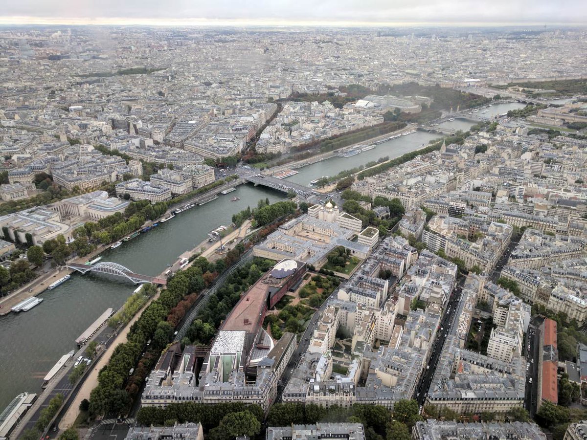 spaceshuttle06's tweet image. Amazing View from top of #eiffeltower. Transfered client from #cdg to #paris. Visiting Paris? Never miss the chance. parisspaceshuttle.com