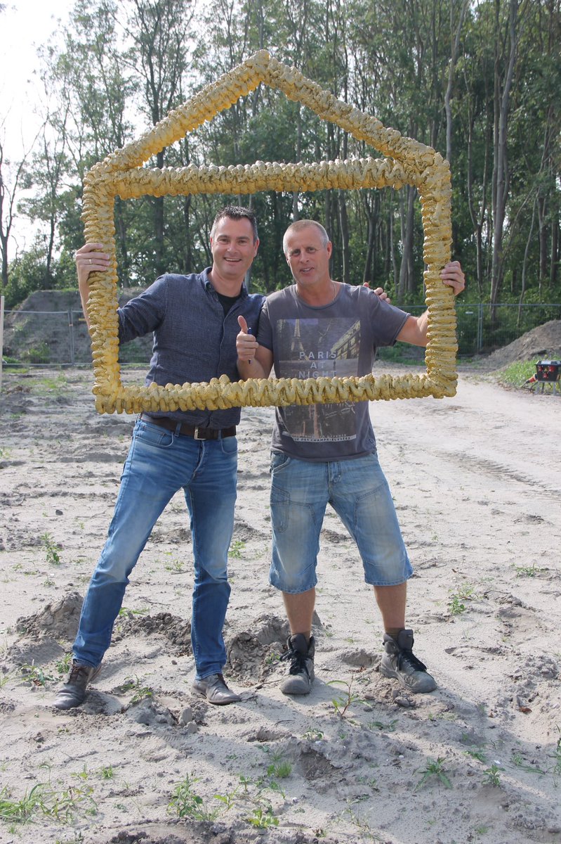 marijkehebben's tweet photo. Zonnige Message in a bottle in Julianadorp! https://t.co/YsGM5L2cMA