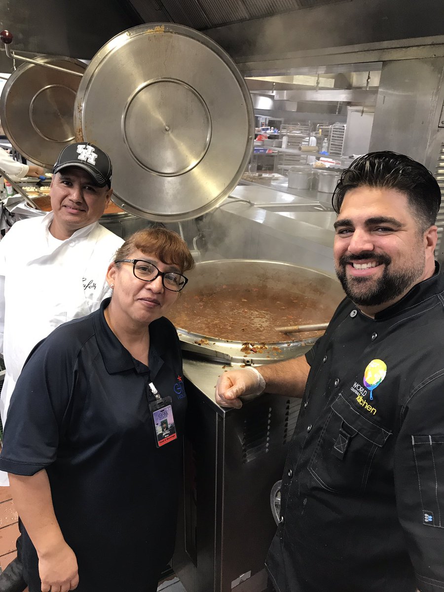 chefjoseandres's tweet image. Chef @VictorAlbisu making @washingtondc proud cooking chili and tomato sauce with houston friends, hundreds of gallons! @WCKitchen