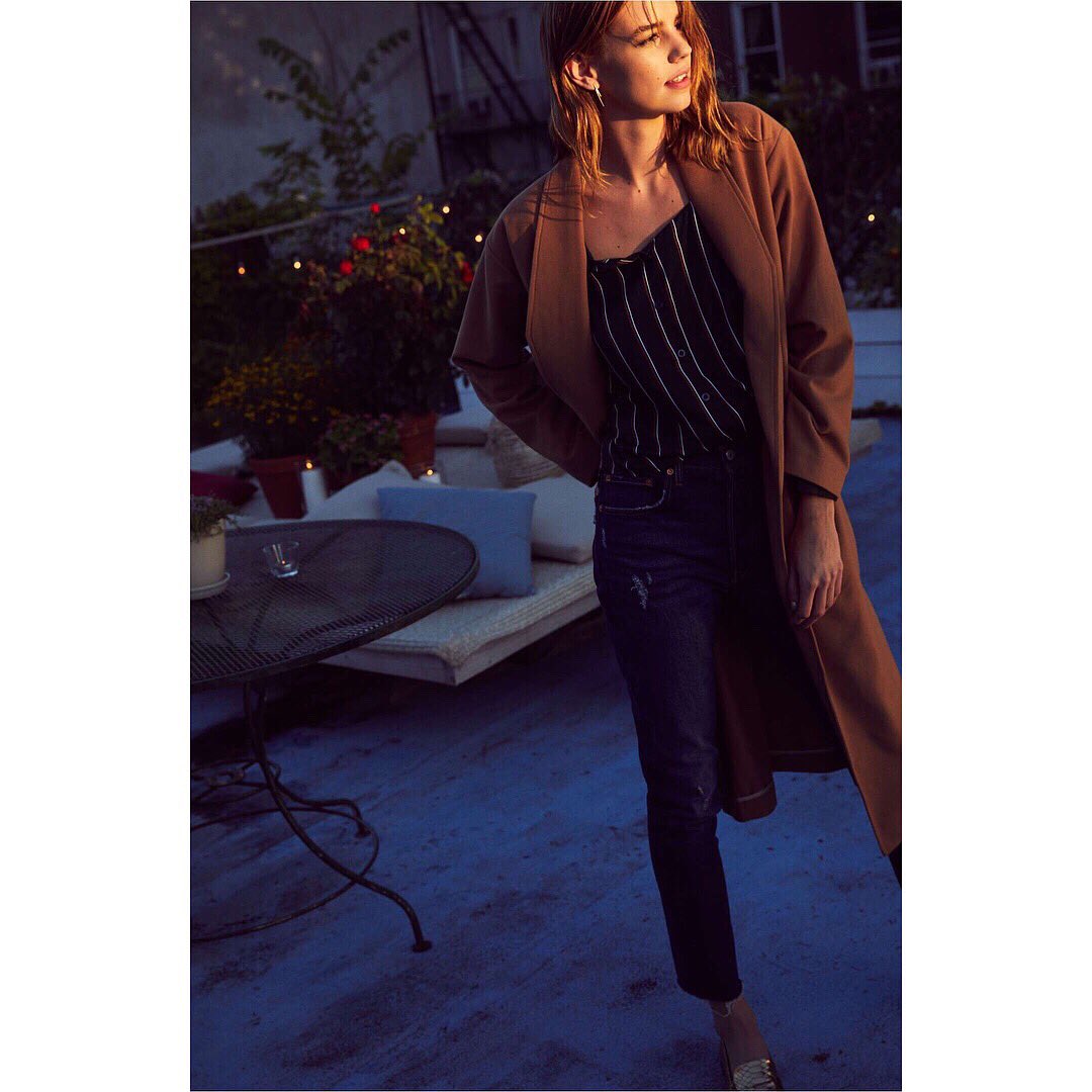 MuralClothing's tweet photo. Perfect Midi Coat
Now Available Only @Nordstrom Online! #muralclothing #nordstrom #exclusive #style #coat #fall https://t.co/viRPDfq2Mu https://t.co/S7igMtlEkf