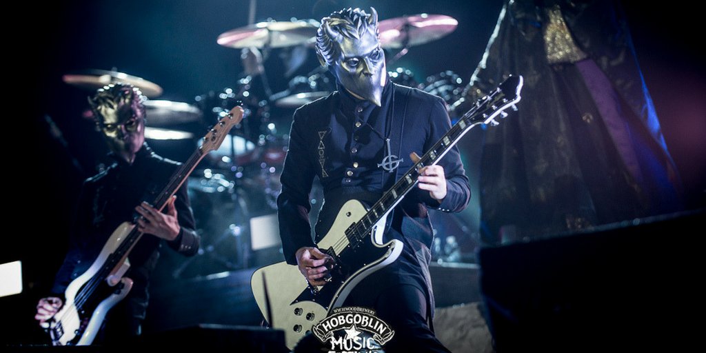 HobgoblinBeer's tweet photo. My summer festival highlights are epic. https://t.co/Q7RaqH463N