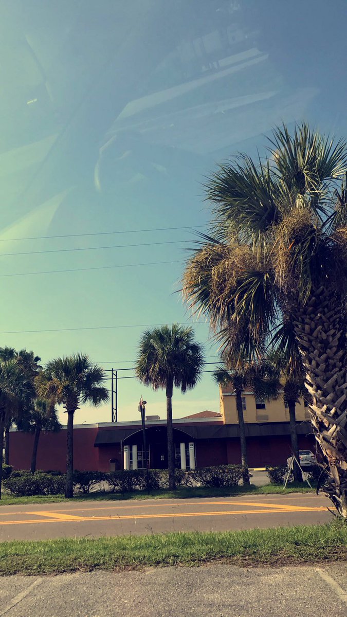breannapersing's tweet photo. i miss flordia 😓😓😓 https://t.co/MXHbyG97iz