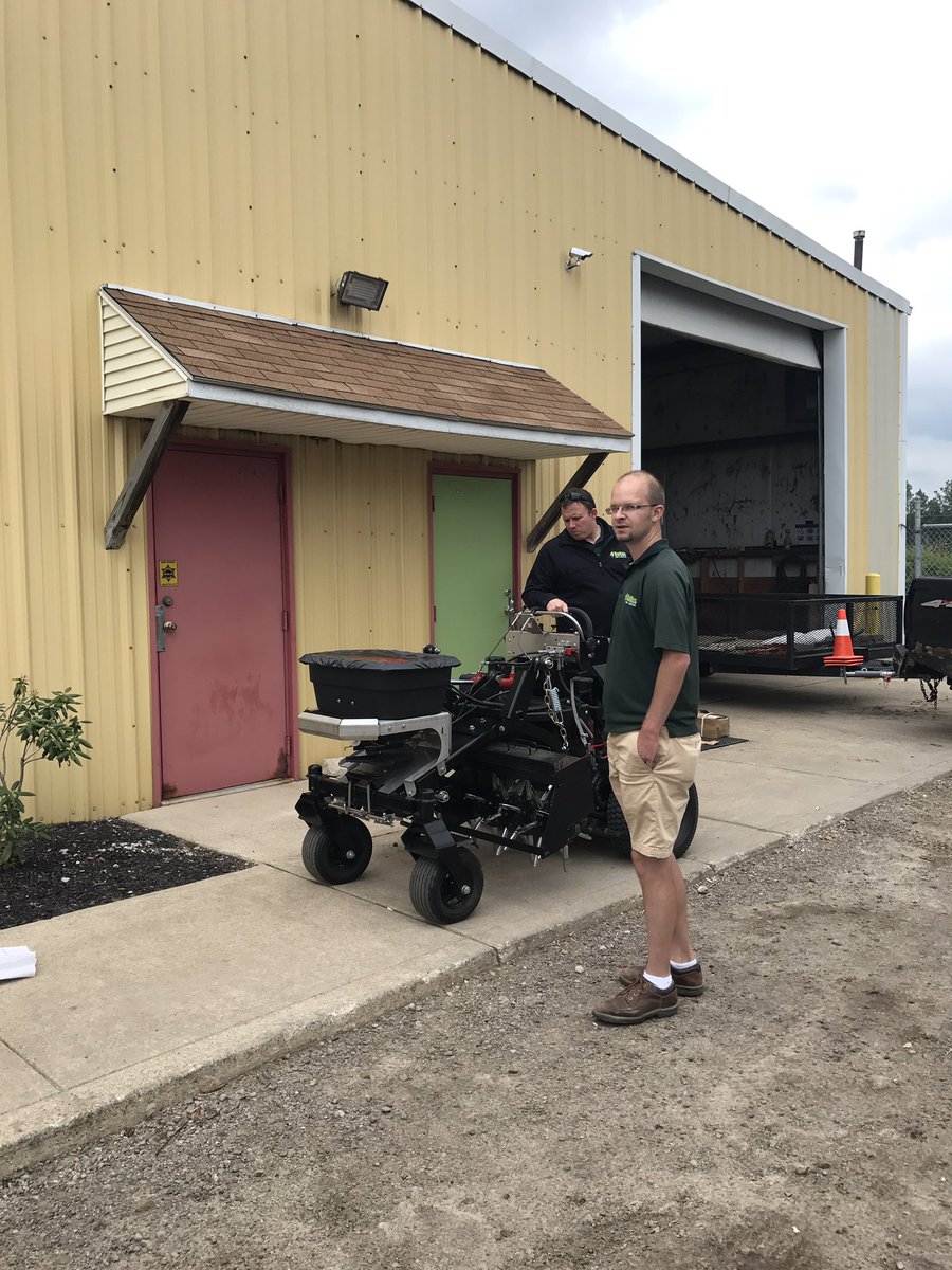 BFrench_ATS's tweet photo. Delivery of a @LTRich_ZSpray #Zplug to Bella's Landscaping today in Toledo @AdvancedTurf https://t.co/Cws4Q6r4H3