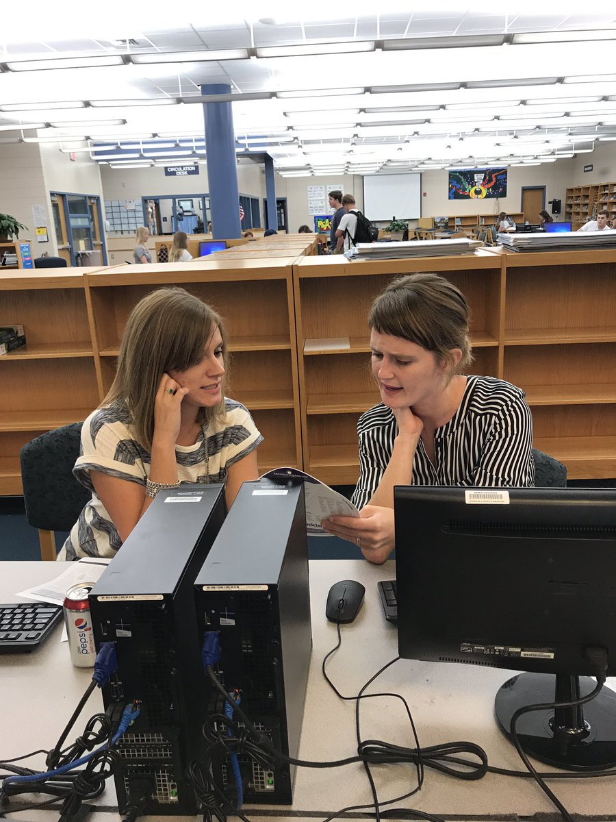 DatesmanDebra's tweet photo. English teachers planning higher order thinking @SBHighSchool_nc #$7.50puttogooduse #EnglishII #SBHSEnglishDept #PLCbythesea @krisbrown312 https://t.co/kc77NwHgbM
