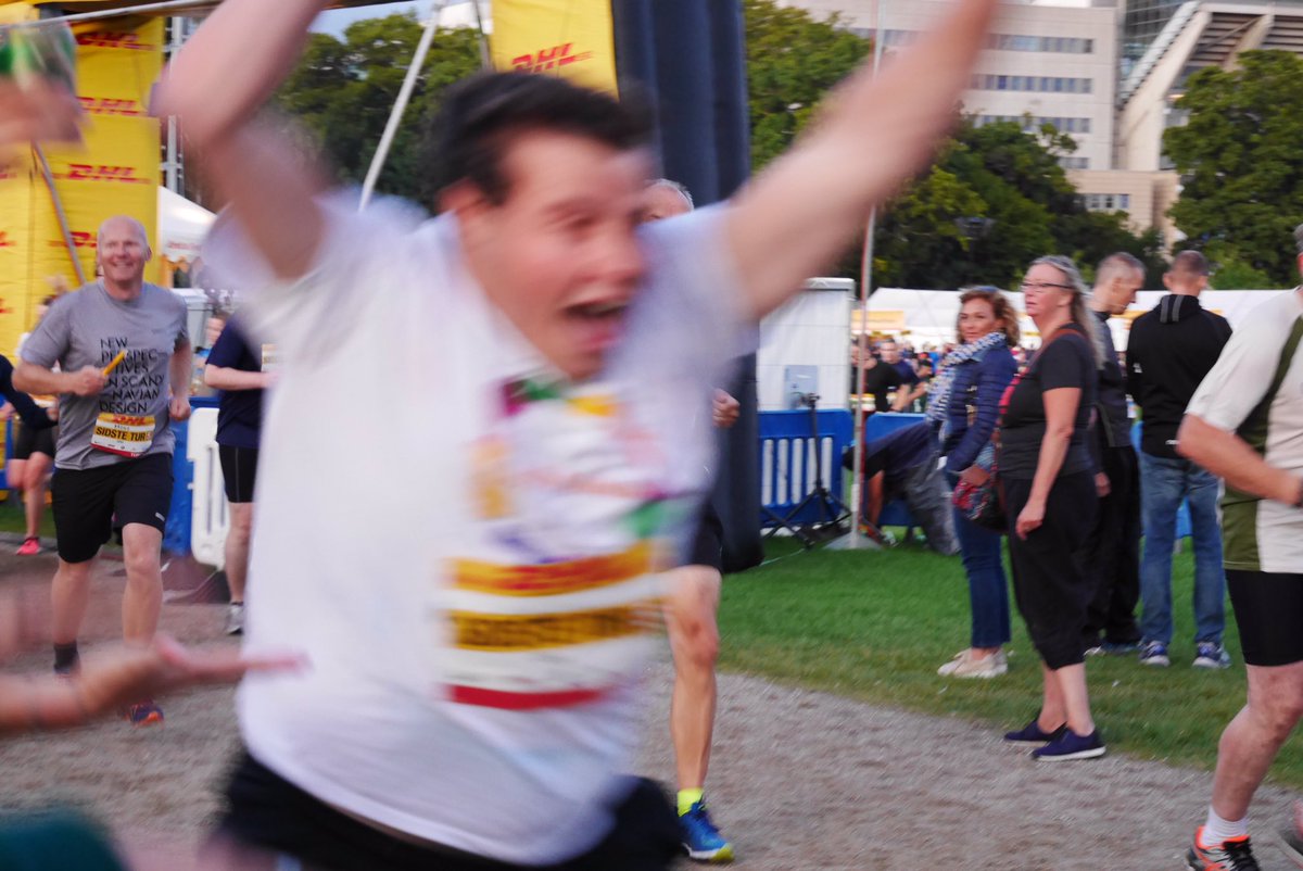 Sustainia's tweet photo. ...and our new insights intern Nic at @DHLStafettenKbh 😂😂
#dhlstafettenkbh https://t.co/xTitRiPeM6