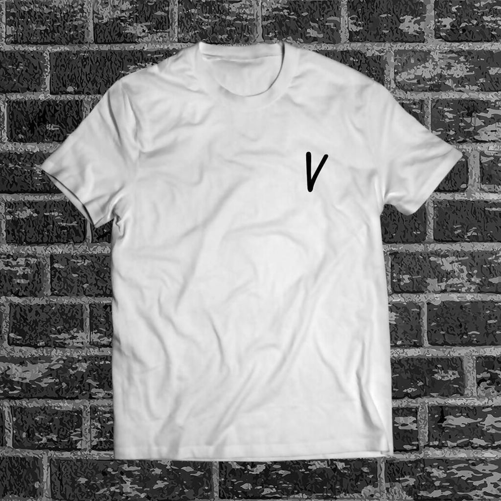 VbrandHQ's tweet photo. The Black V on a White T :) #individualtogether #vbranded #vbrand #vbrandhq #BU #BEYOU #dadvworld #mumvworld #tshi… https://t.co/dwprkdJHoi https://t.co/dnq0RpmKbJ