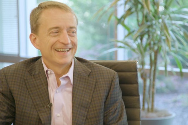 eGeekSC's tweet photo. VMware embraces cloud during VMWorld, CEO Gelsinger says https://t.co/M3riIW1OXy https://t.co/qR1ByEqzre