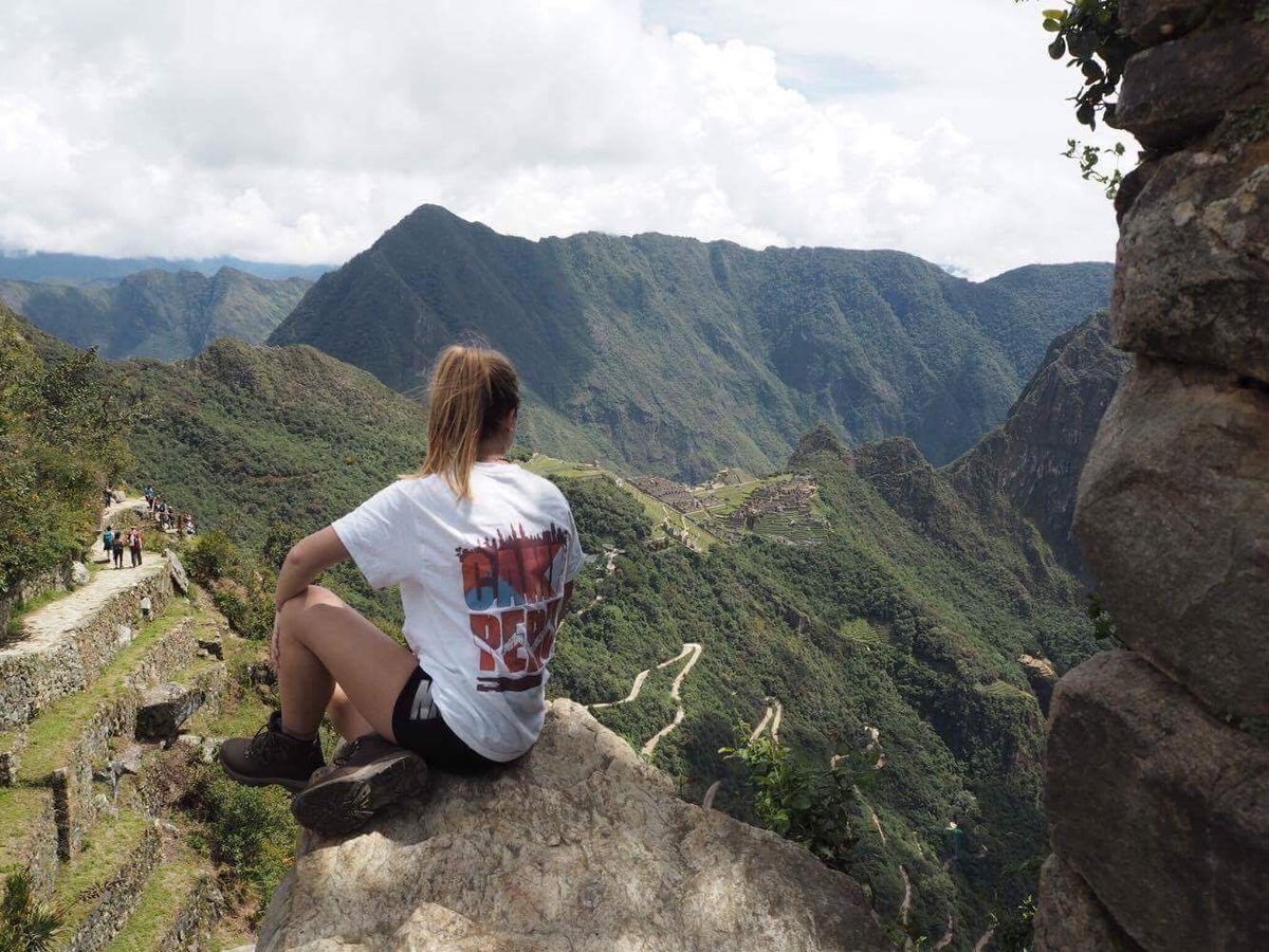 PeruCamps's tweet photo. Looking out over the incredible Machu Picchu!

🇵🇪https://t.co/aryE7FhynF🇵🇪 https://t.co/Dl8sreZHDV