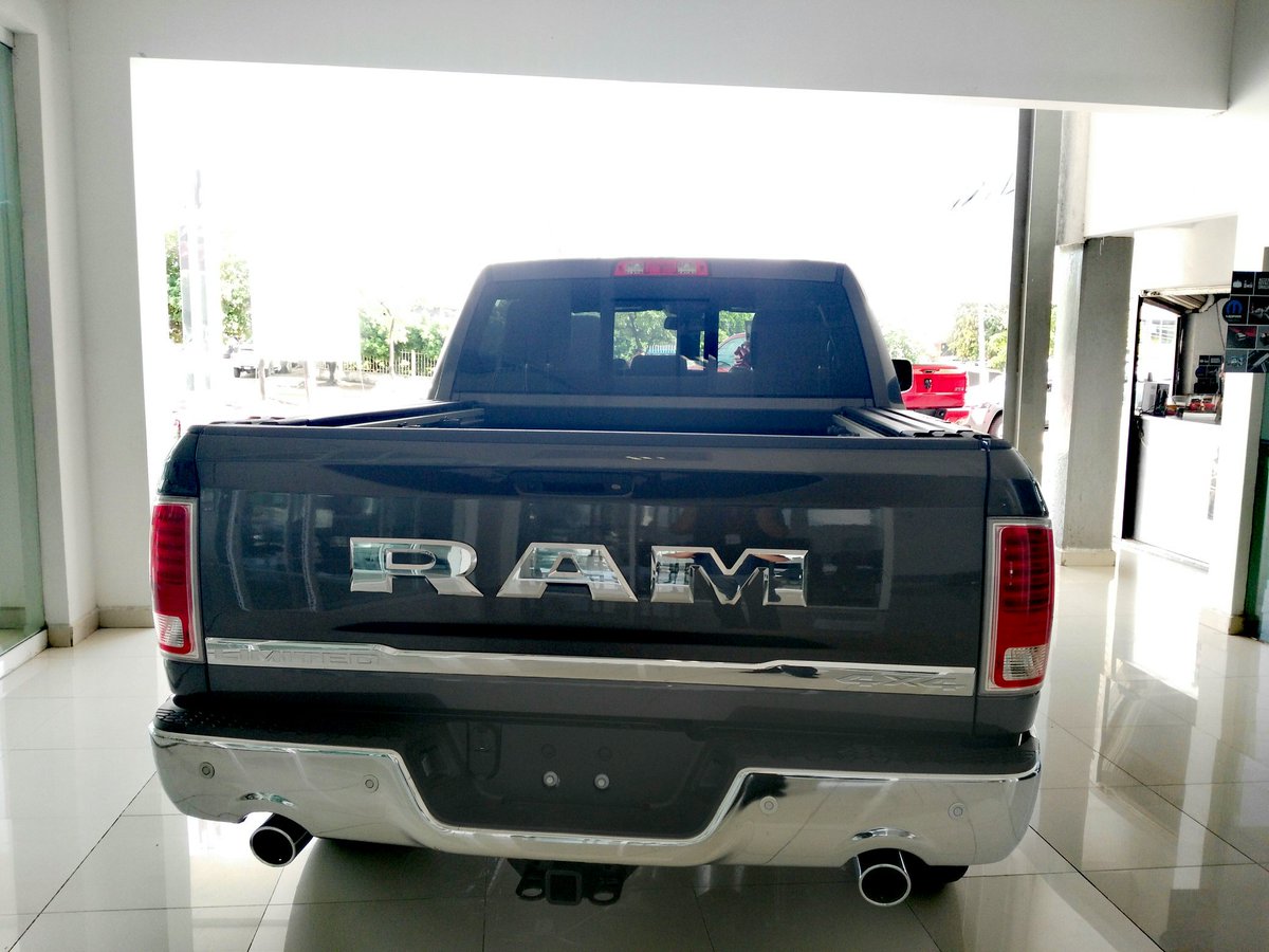 Paco_Chrysler's tweet photo. Feliz jueves y fin de mes !!!!

@TuxAnunciate 
@TuxRecomienda 
@AnunciaTGZ https://t.co/qTX4lex8hU