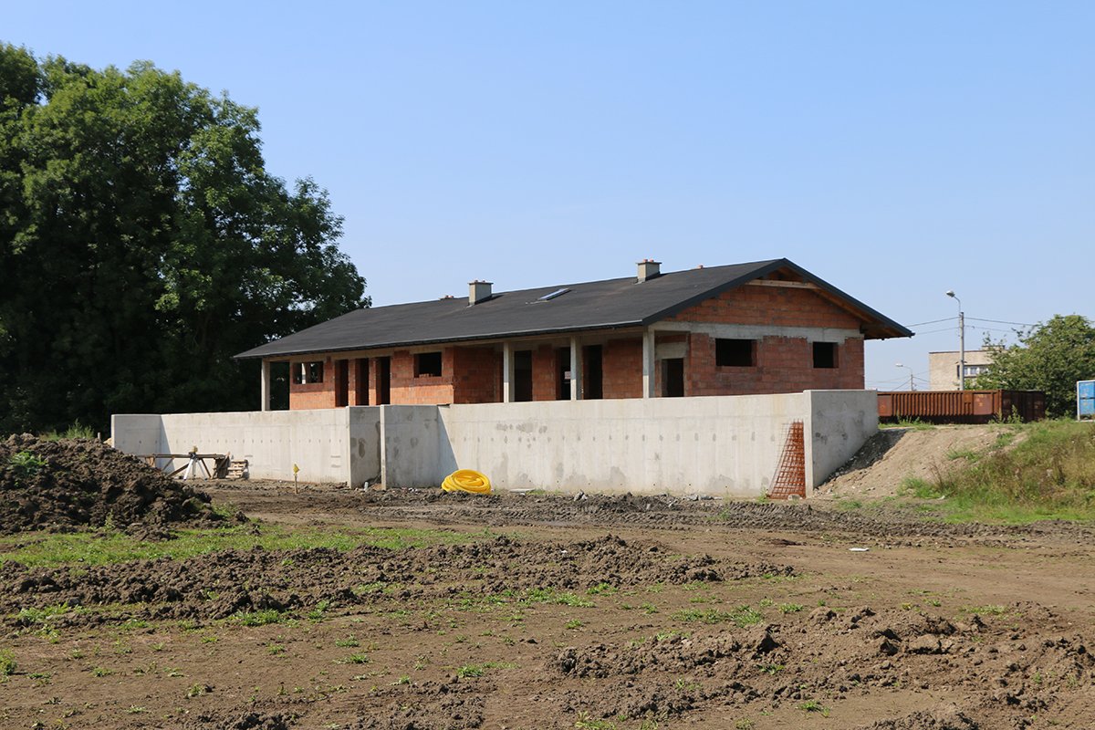 GminaPsary's tweet photo. #stadion @GminaPsary #inwestycje #śląskie Postępy na budowie stadionu w #Sarnowie @KasiaKapusta2 https://t.co/xX1xktHnkH https://t.co/eSS0wXf1NP