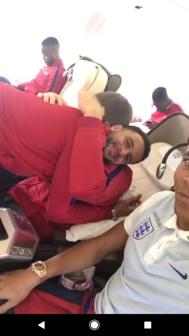 View image on Twitter