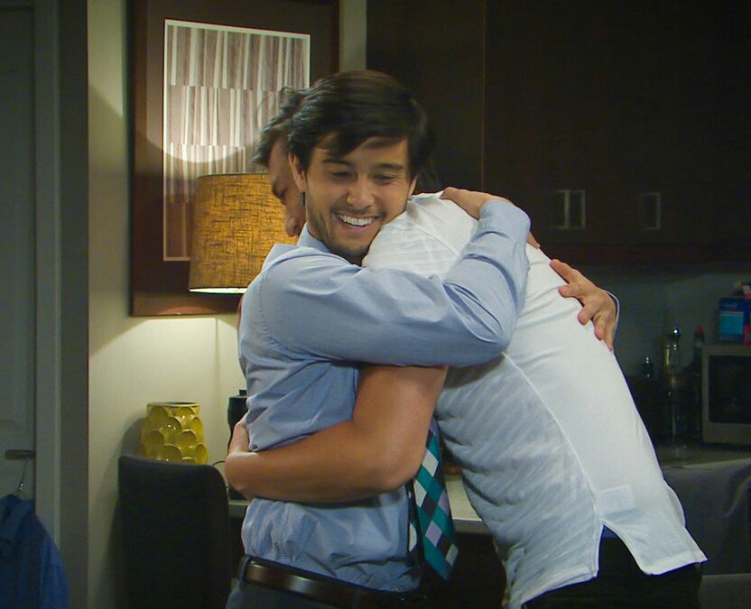 jacehammy2's tweet photo. Leo and David how cute brotherly love #TimKano #TakayaHonda #Neighbours 😍💙💖 https://t.co/hz9mufYdmu