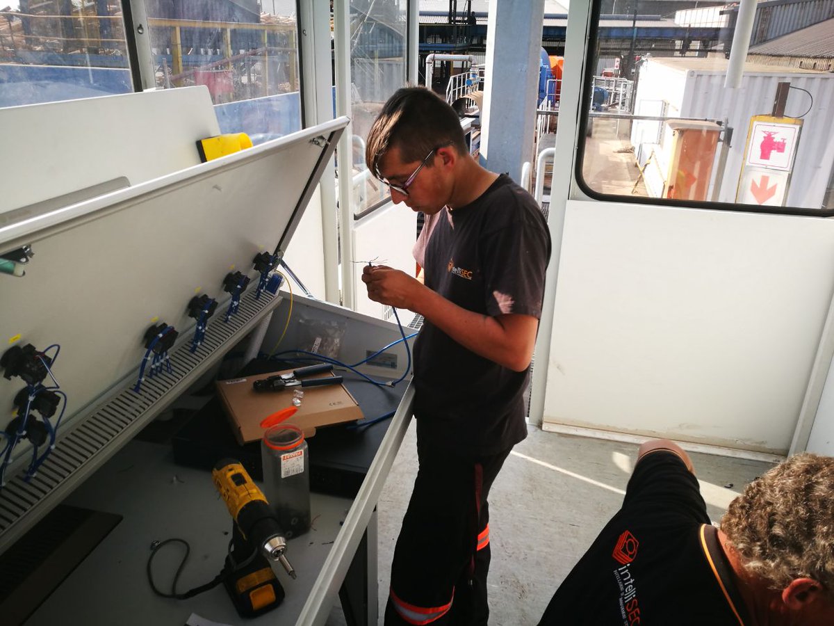 IntellisecSA's tweet photo. Installing new #CCTV cameras at #PGBison, one of over 700 clients. Learn more about the industries we serve https://t.co/EdPcOXtY28 https://t.co/pFBFkAVErj