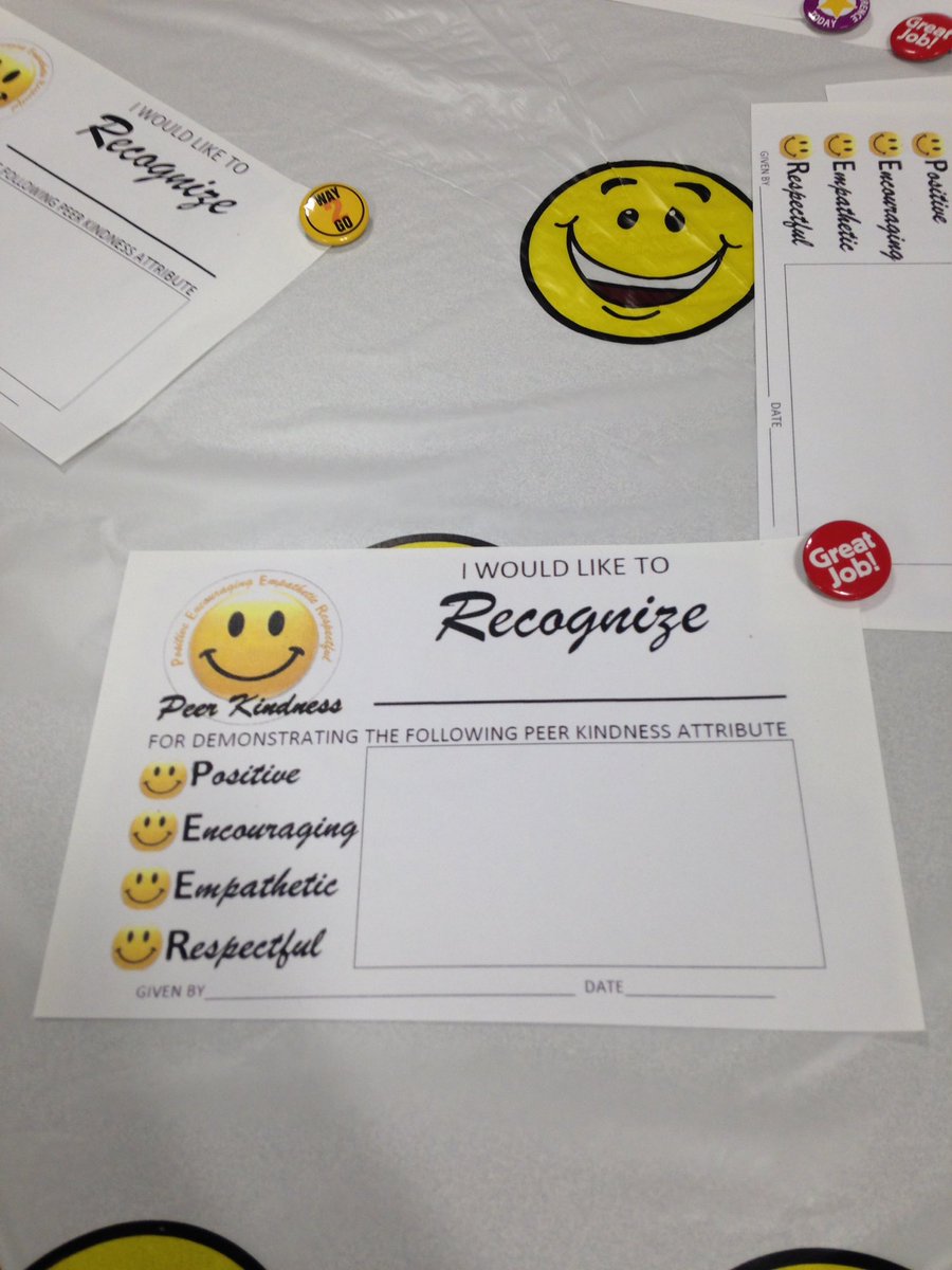 ReneeMLaPointe's tweet photo. EVS Peer Kindness event Respecting each other so proud of our EVS department #kaiserfontana #RespectPartnership @LMPtalk https://t.co/qSFYshCqCG
