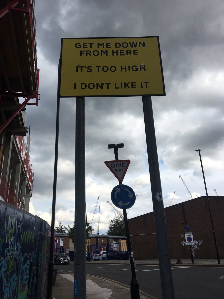 DenzelsTwatter's tweet photo. Yep. I like it when people do stuff like this. They don't get paid, but they get paid in warmth by knowing it's making people smile. Good. https://t.co/MqSEcdCakQ