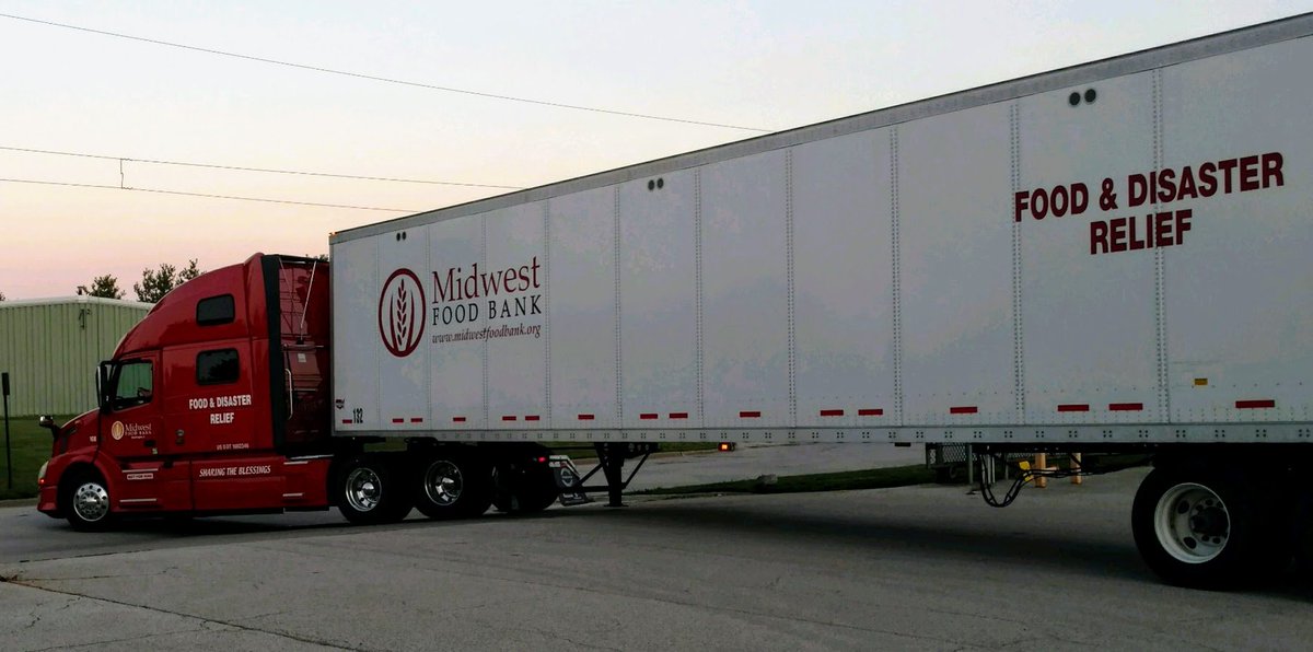 The floodwaters have receded enough for us to send a load directly to a shelter in Houston! Godspeed. #disasterrelief #amazingvolunteers