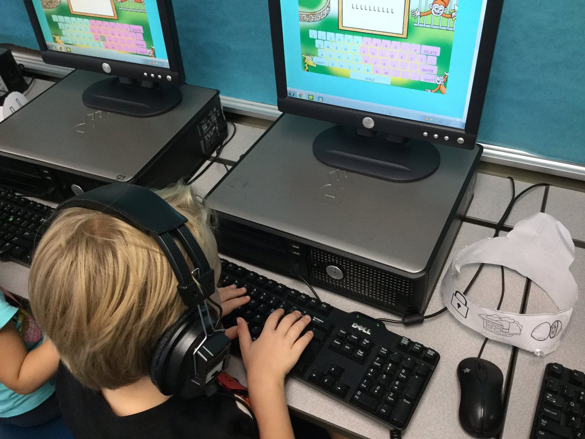 MsGaryKinderTec's tweet photo. More pictures of our kinders keyboarding this week! https://t.co/GizGpsAW9t