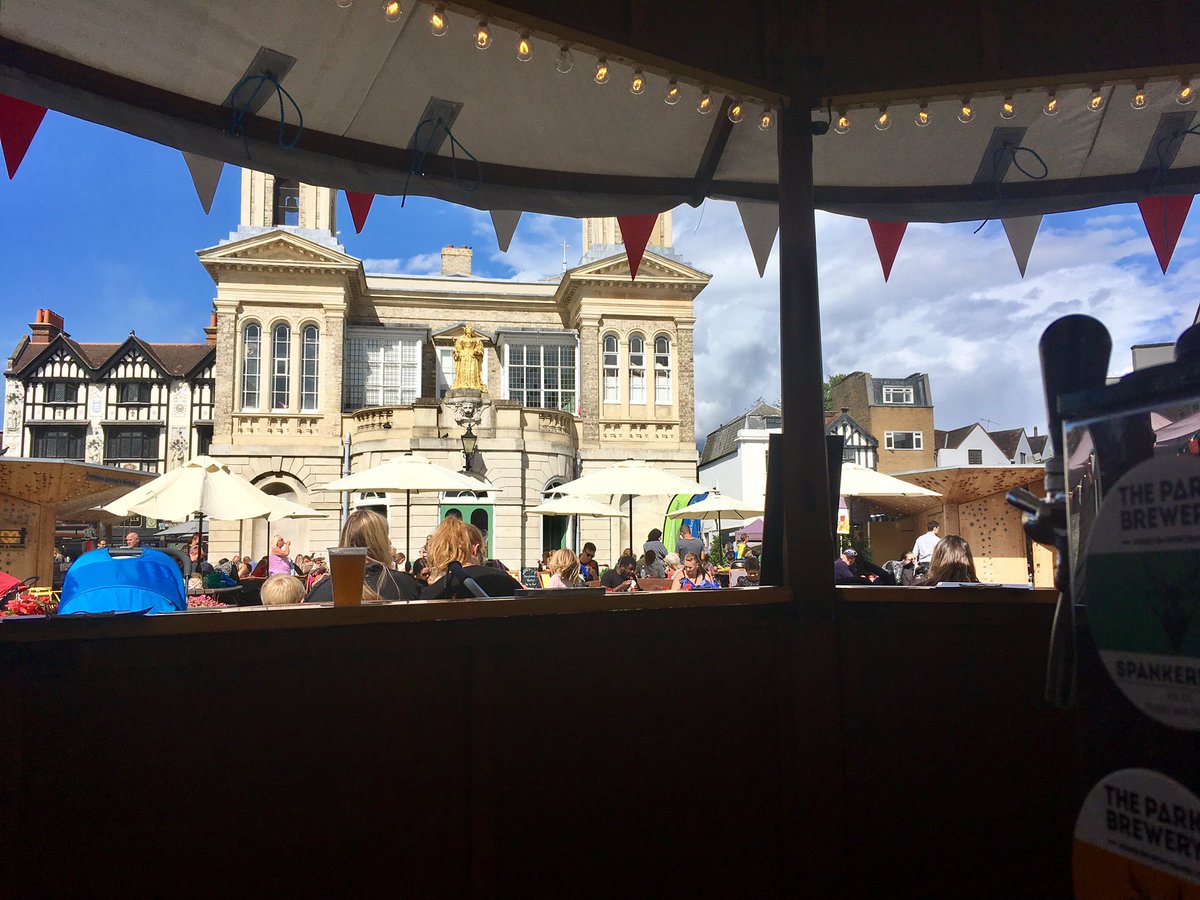 #kingston market, sun out, beers ready plus <a href="/BeckettsGin/">Beckett's Gin</a> and tonic. Here until 9pm ish @thecanburyarms <a href="/ilovekingstonuk/">I Love Kingston</a> <a href="/EventsKingston/">KINGSTON EVENTS</a>