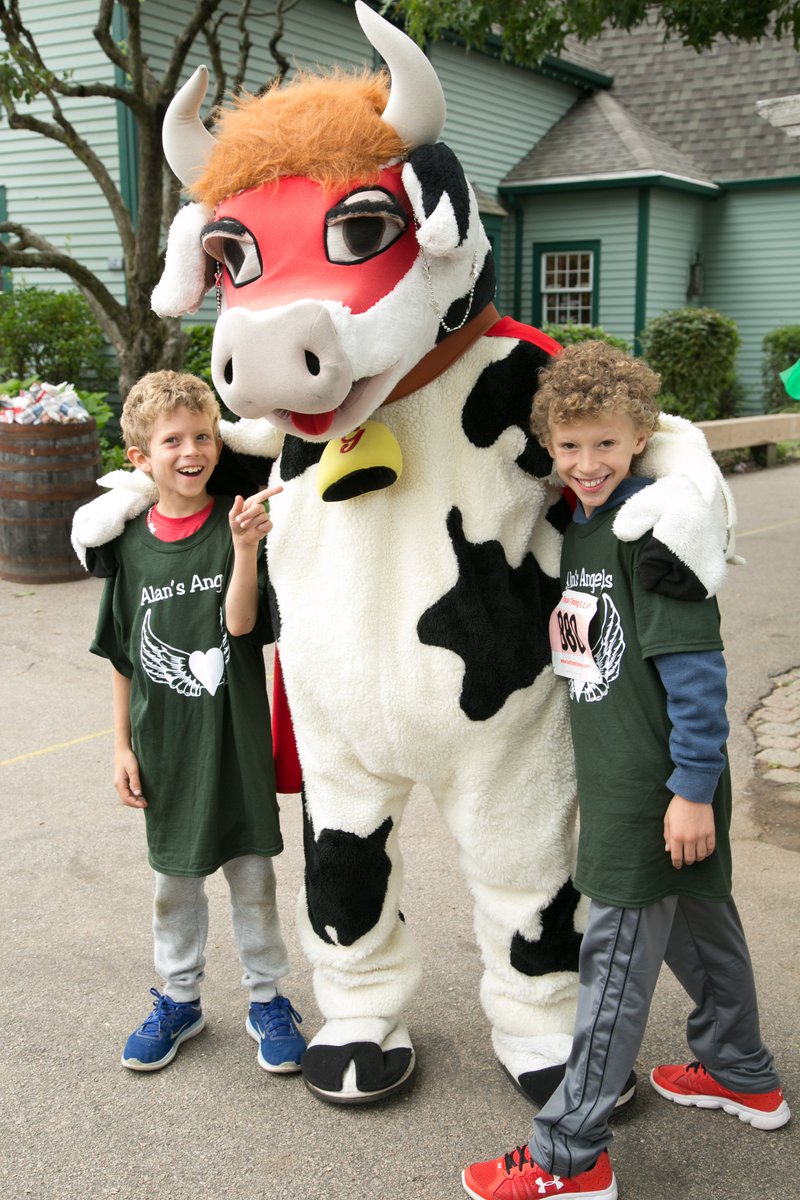 ctbta's tweet image. Thank you @GuidasDairy &amp;amp; Super Cow for supporting #PathofHope2017.  You will make so many kids &amp;amp; kids-at-heart smile on October 1st!