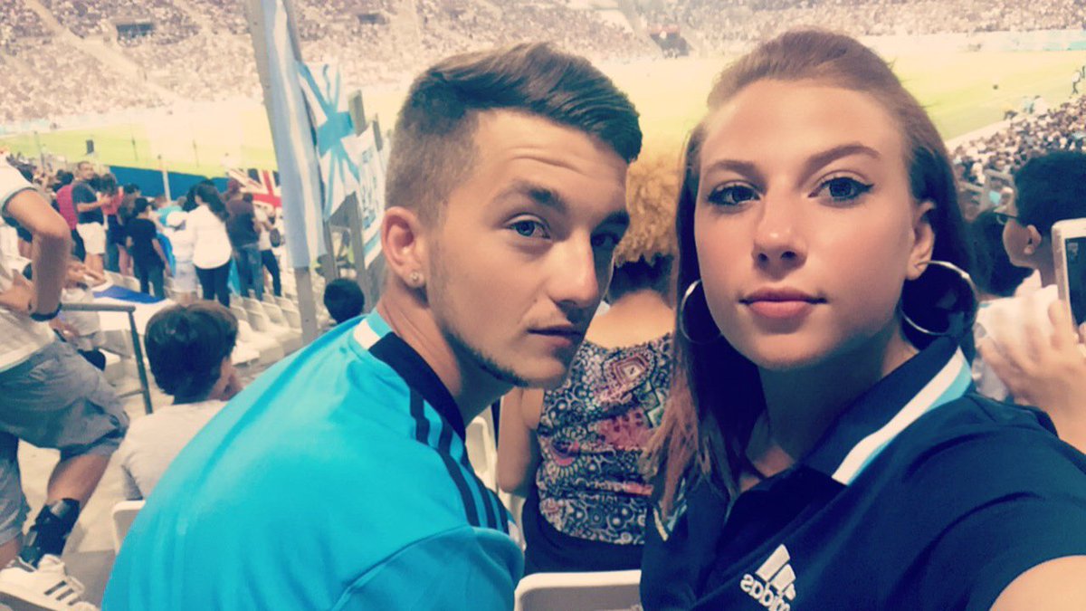 AnthoNasri's tweet photo. My love! #velodrome #OMDOM #reve #97 #monamour #mavie @Julie0977 https://t.co/d8io9CtWAz