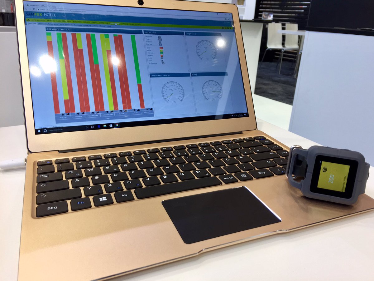 mellex_ag's tweet photo. Showcasing #SAMFEX #wearable @IFA_Berlin . Real innovation in #hotel #tech, #hotelsoftware . #IFA2017 https://t.co/4oGqTlz5Fy https://t.co/qkPBoo4zqO