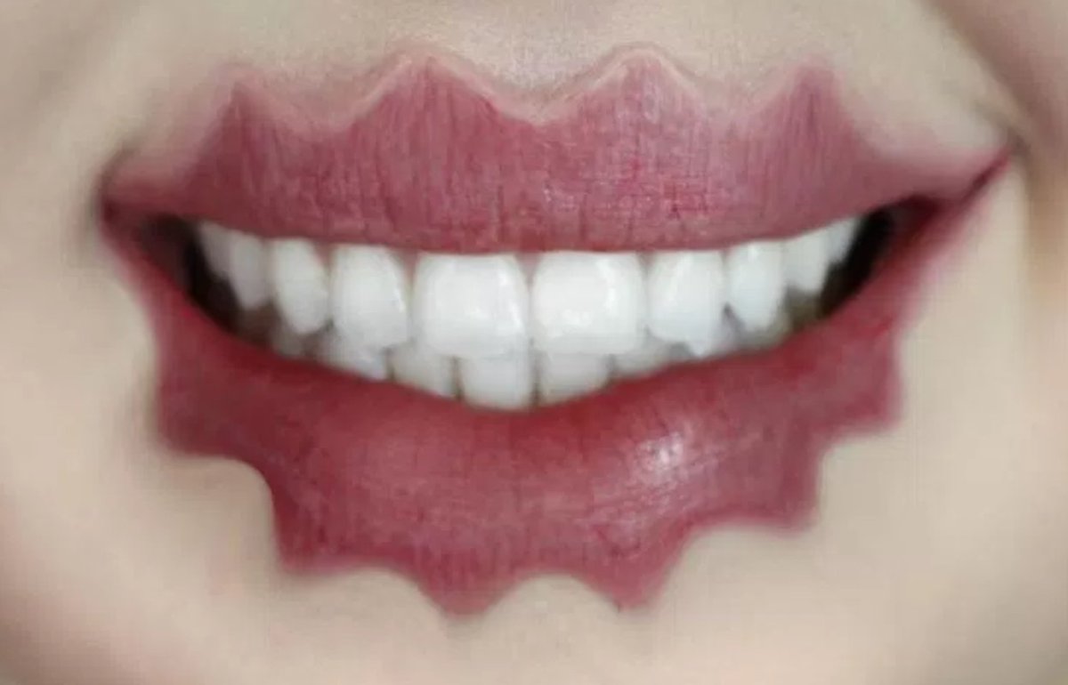 freelancerclub's tweet photo. MAKEUP CHALLENGE. Is there an MUA who can produce real #SquiggleLips? No filters or Photoshop allowed. Pic by: Insta/looks_by_lexington https://t.co/wFftR2eP1R