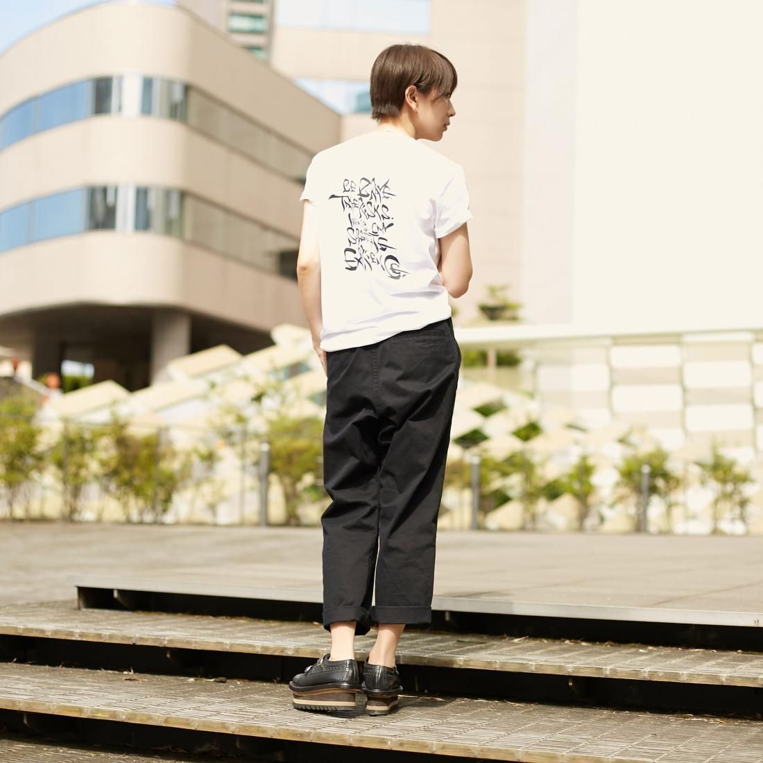 Rebirth Project 再入荷 伊勢谷友介がデザインしたtシャツが入荷 背中の漢字のような英語のような不思議なタイポグラフィが特徴 T Co Bu4j7si0bb 伊勢谷友介 知行合一 リバースプロジェクト オーガニックコットン フェアトレード