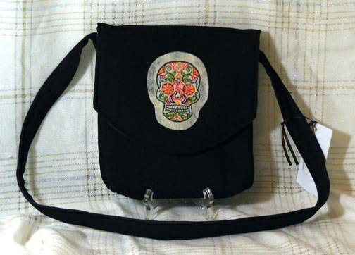 MasbagsMo's tweet photo. Skull Themed Small Messenger Bag #MagnetSnapSecure #SwingBag #embroidery #DarkBlue #denim #MessengerBag
$20.00
➤ https://t.co/E9ygyQBeF0 https://t.co/ccZiHk6HM8