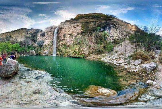 Swaik Lake or Khandowa Lake: A popular tourist destination these days situated at 10 km from the Kallar-Kahar, Punjab. #VisitPakistan2021  #WorldTourismDay