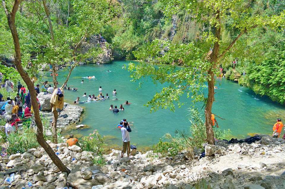 Swaik Lake or Khandowa Lake: A popular tourist destination these days situated at 10 km from the Kallar-Kahar, Punjab. #VisitPakistan2021  #WorldTourismDay