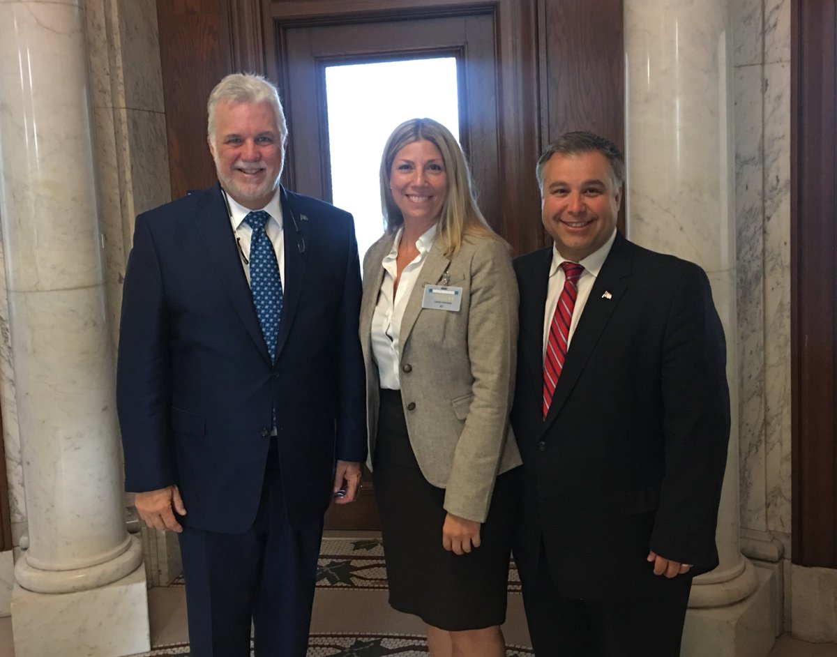 JMaccarone's tweet photo. QESBA held a successful meeting with Premier Couillard and Minister of Education @SebastienProulx yesterday in Quebec City #qesba #education https://t.co/7AbylBLdOW